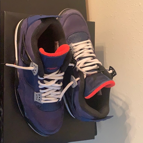 These are air jordan 4 retro Wntr